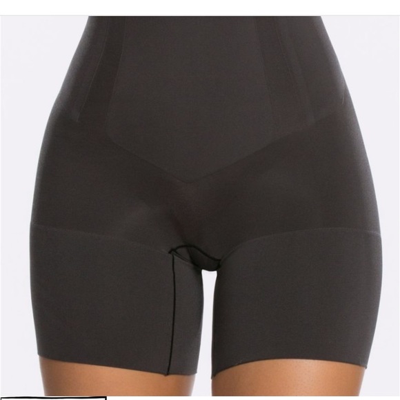 SPANX Other - SPANX On-Core High Waisted Mid-Thigh, Short Shaper