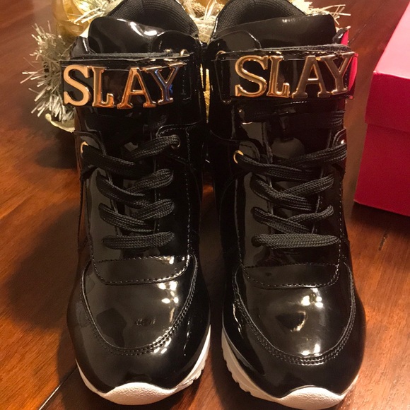 SOLD - Picture 4 of 6