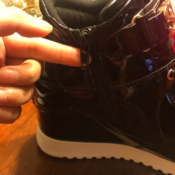 SOLD - Picture 5 of 6