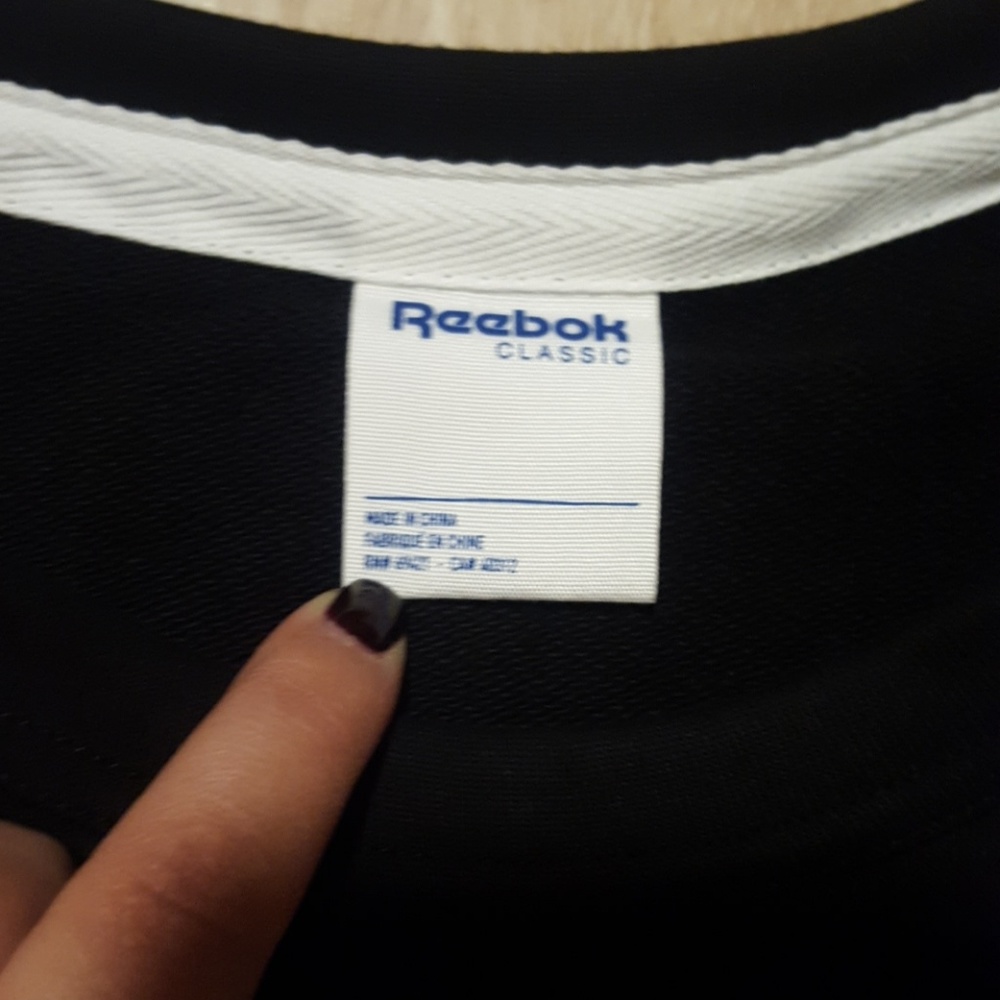 Reebok classic sweater - Picture 3 of 4