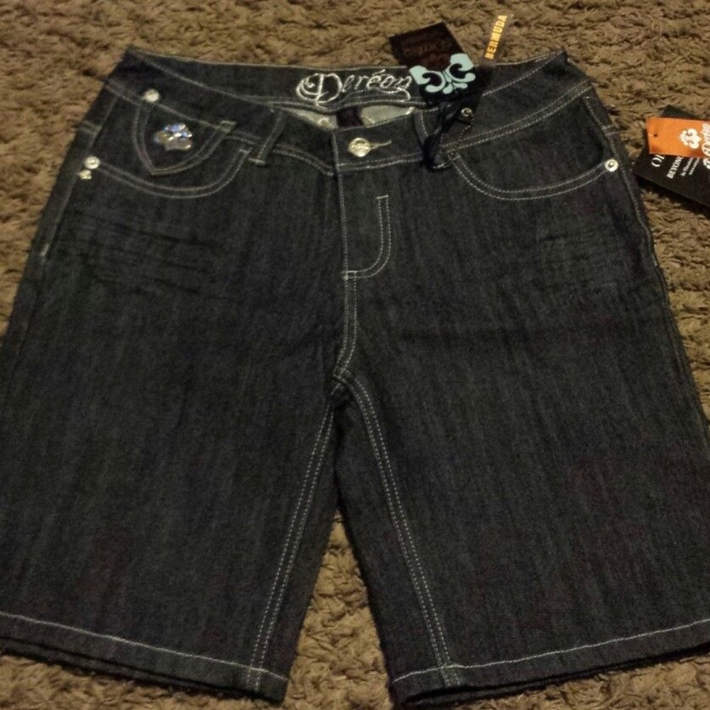 Dereon 'Fleur De Lis' Bermuda Shorts Sz 5/6 Nwt