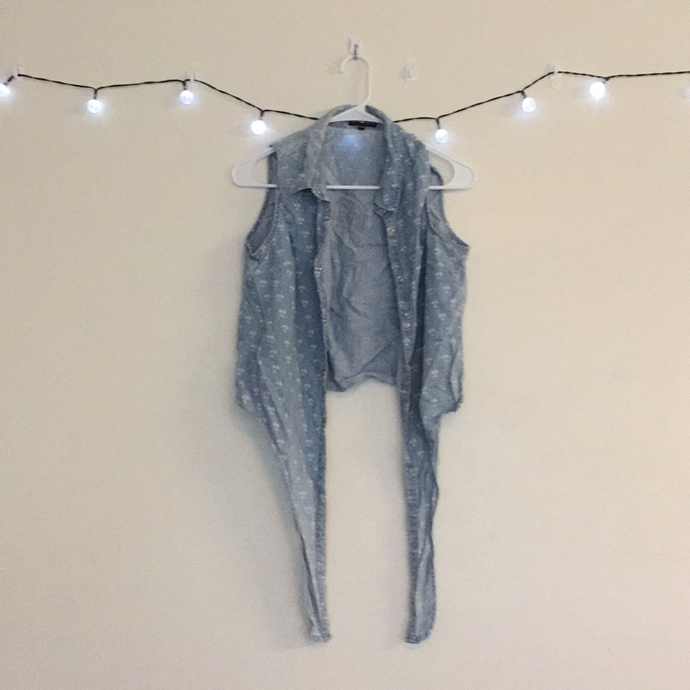 Hawaiian Sleeveless Denim Crop Top