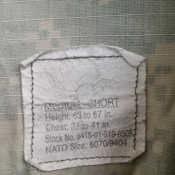 ACU Army camo combat jacket. - Picture 3 of 3