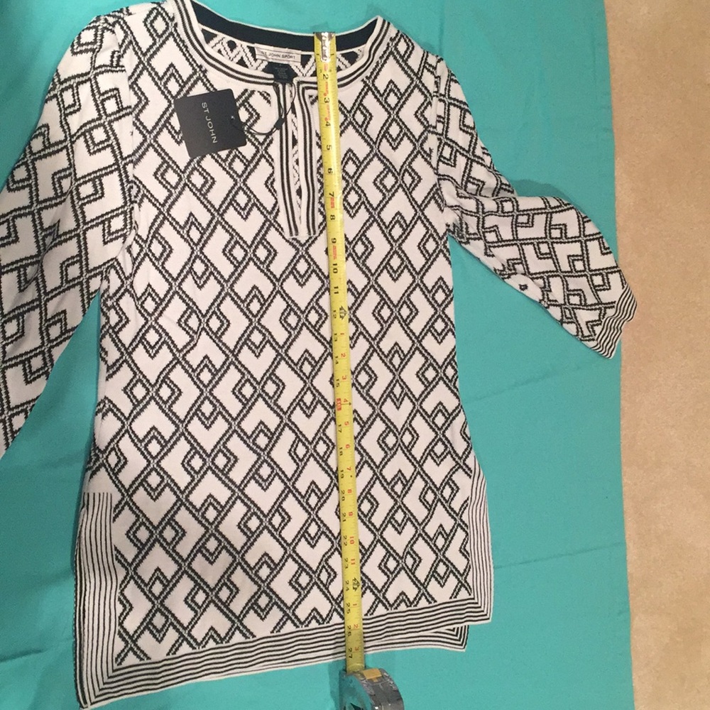St John Sport black/white knit sweater. - Picture 5 of 7