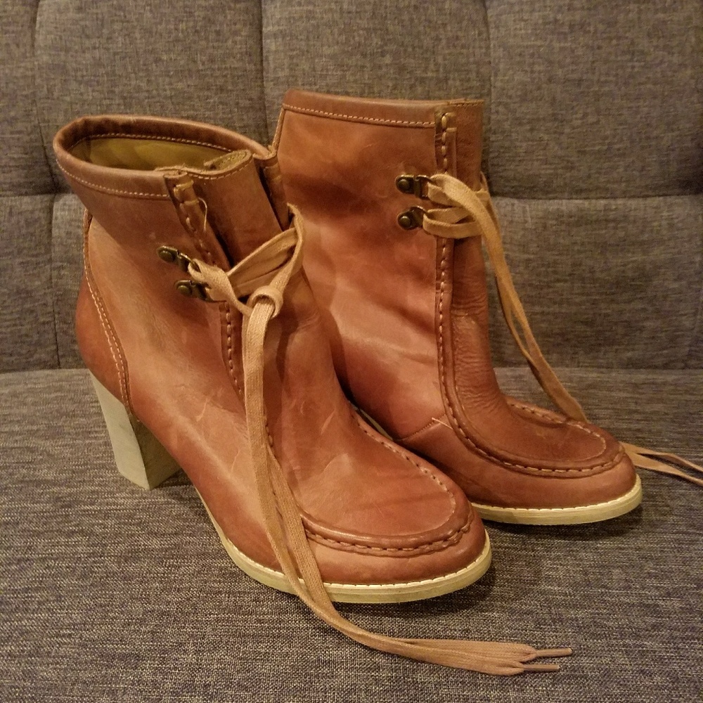 Women's boots