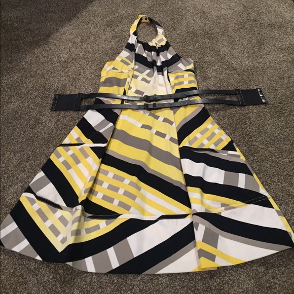 Jessica Simpson Dresses & Skirts - Jessica Simpson Halter Dress