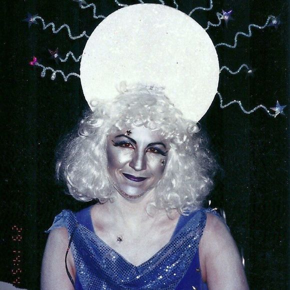 Meet your Posher, Aimee - Picture 3 of 3