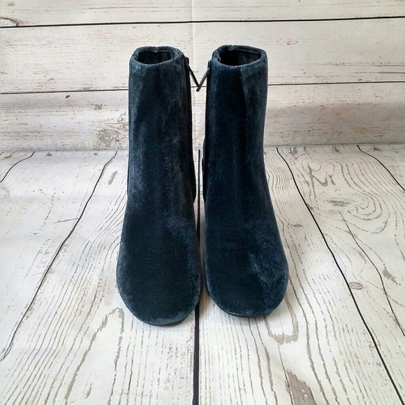 NWOT {Kenneth Cole NY} Velvet Blue Boots - Picture 2 of 6