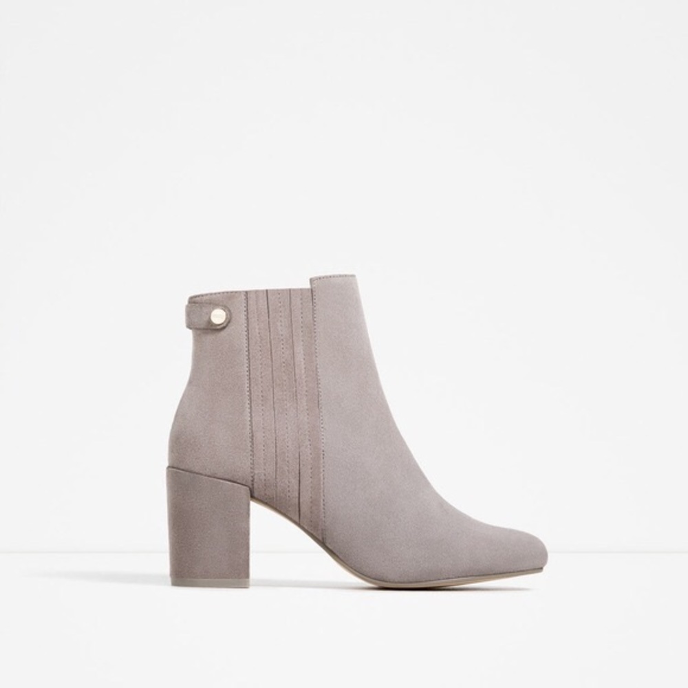 Zara Grey Suede Boot Heel ⭐️