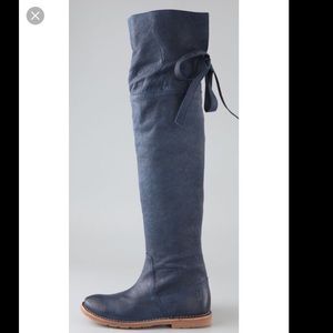 Celia Frye OTK Vintage Navy Leather 💙