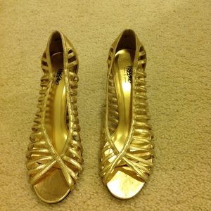 Gold Mossino heels