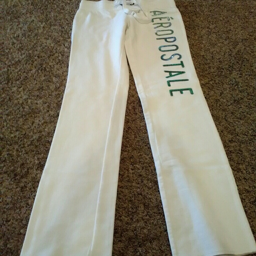 Nwot white areopostal pants SOLD