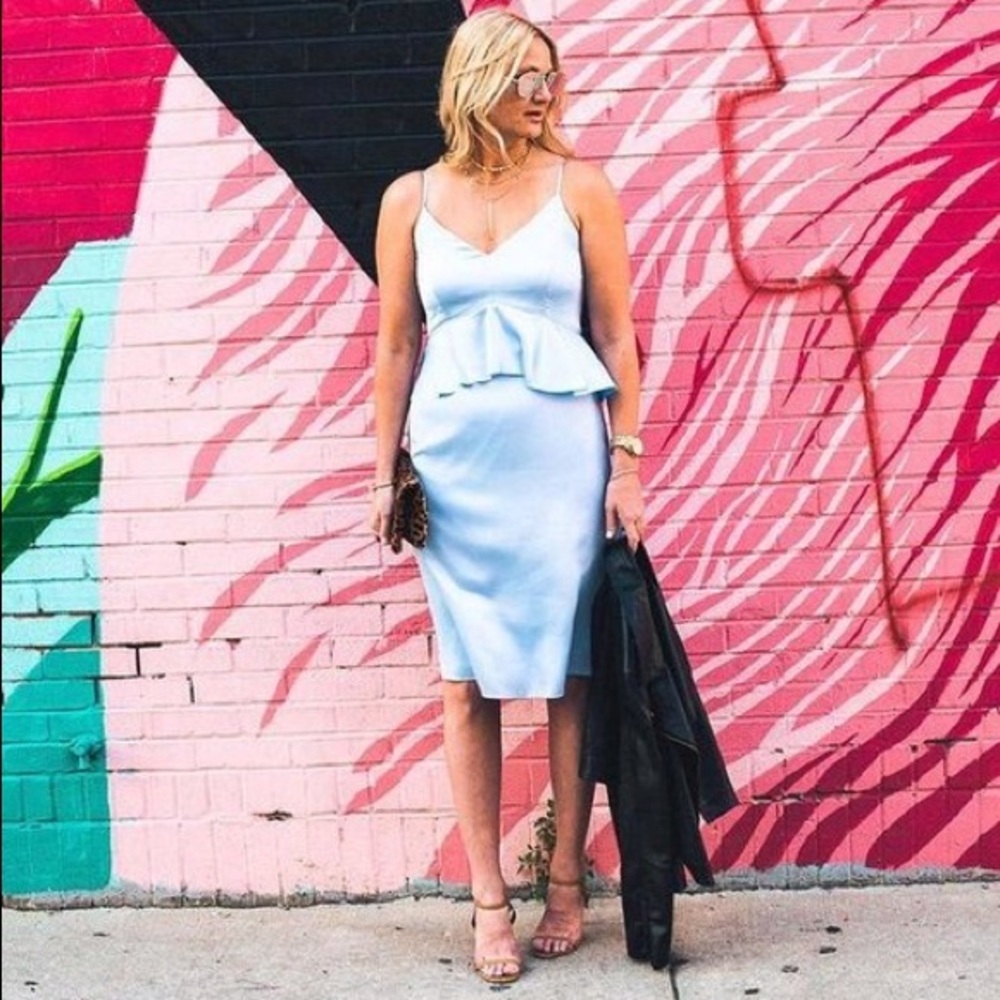 NWT ! BR Baby Blue Peplum Waist Midi Dress - Picture 4 of 6