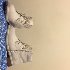 Off- white timberlands