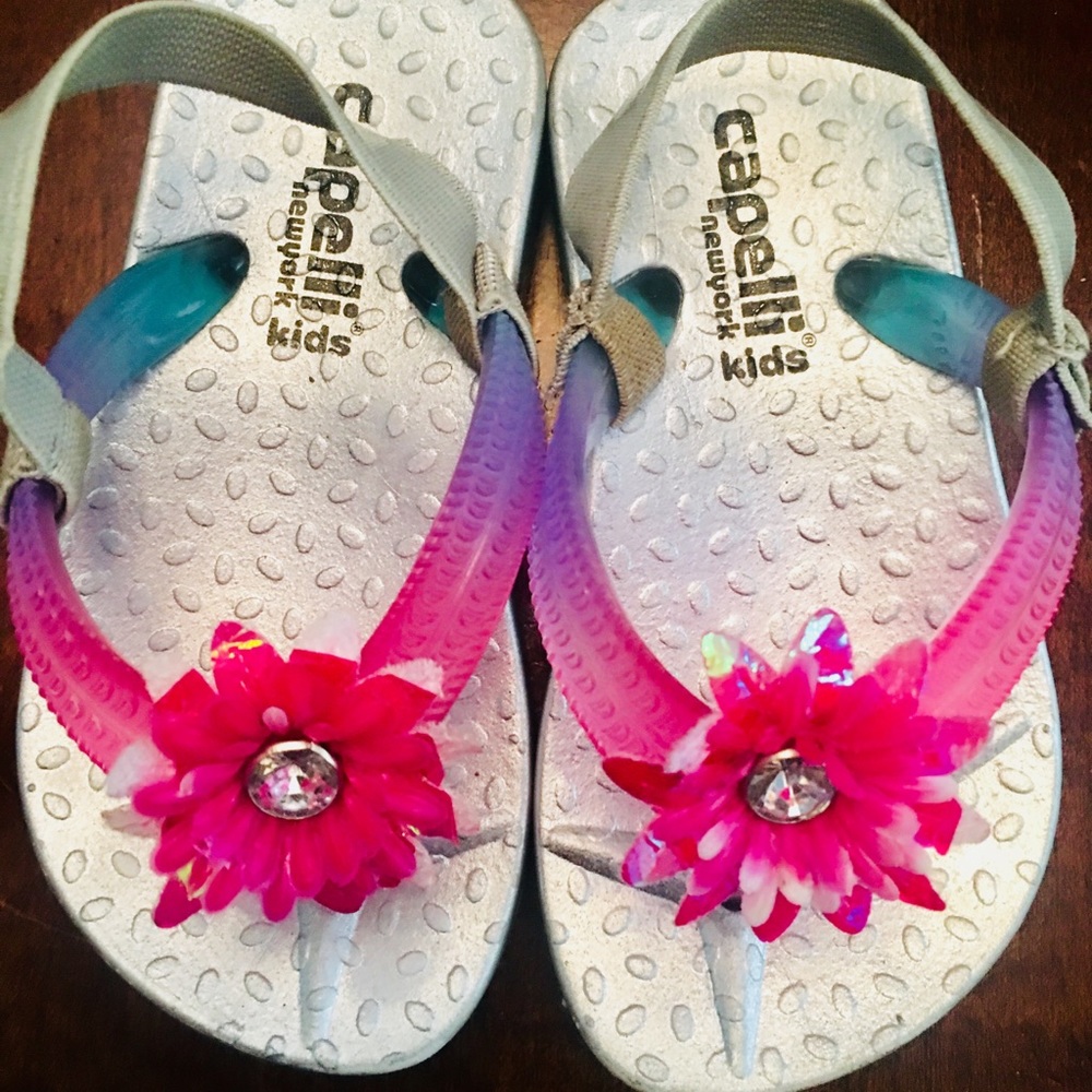 Capellini New York Kids Sandals Sz 4/5