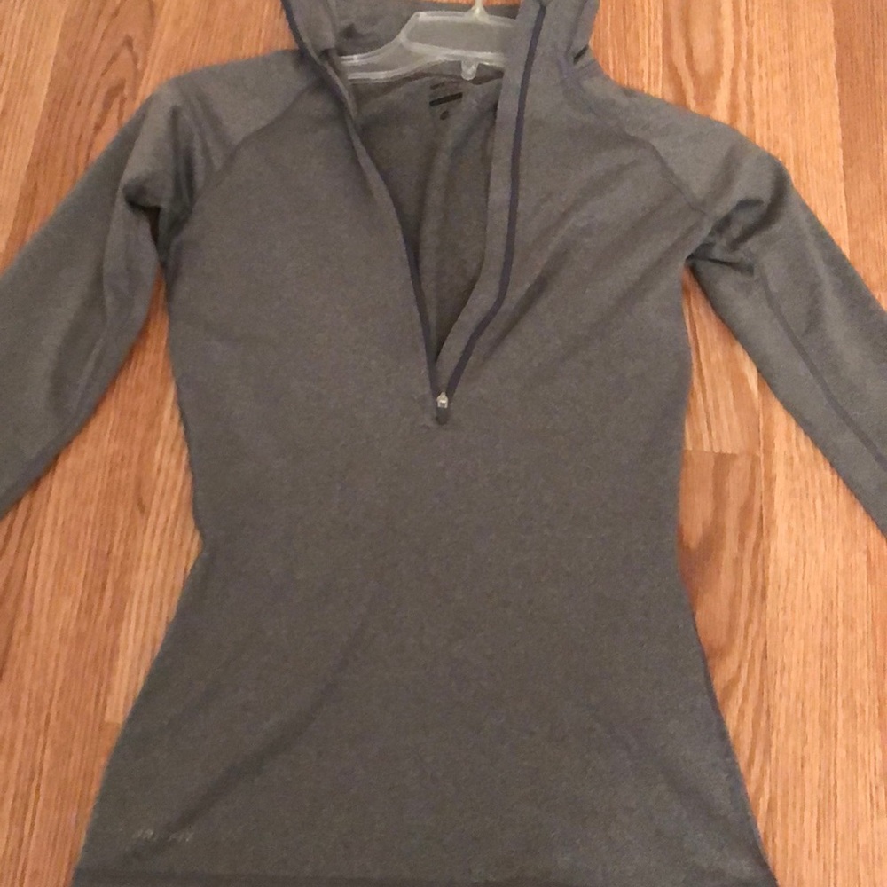 Nike Dri-Fit Sweater