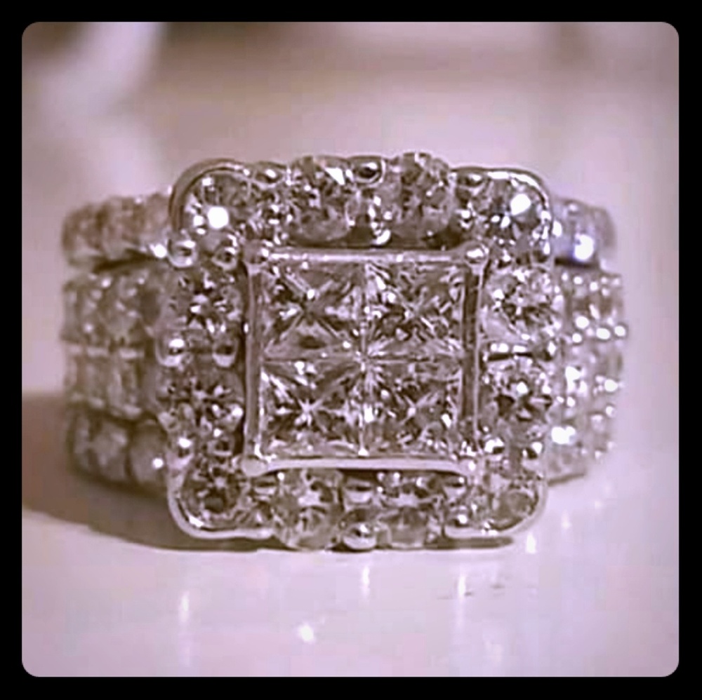 Lady's Marked 14K White Gold Diamond Ring