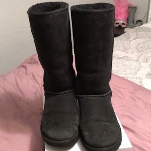 Tall black Ugg boots