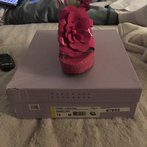 Authentic Vera Wang Lavender - Picture 4 of 4