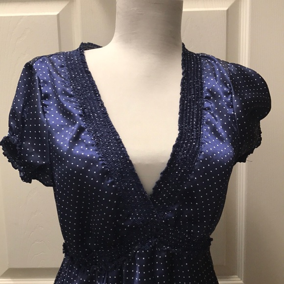 Gorgeous Navy Blue & White Satin Blouse - Picture 2 of 4