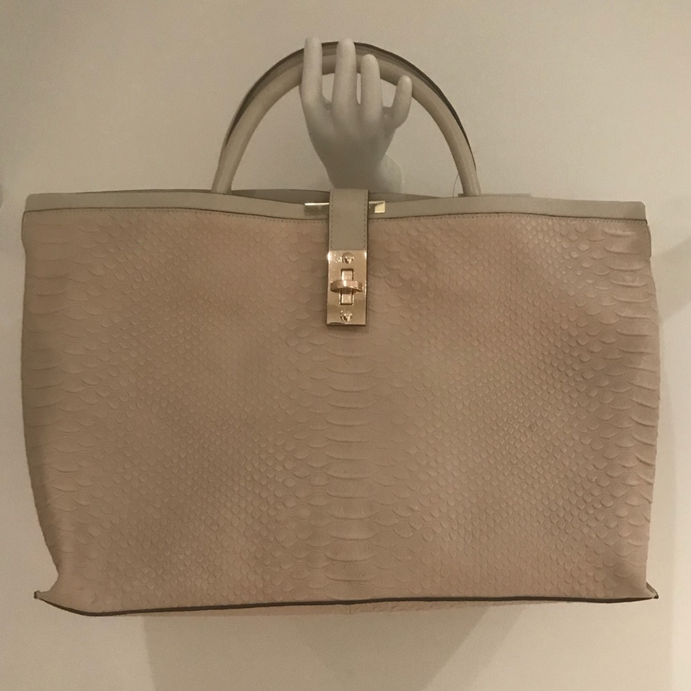New Letizia Leather Tote with snake emboss print