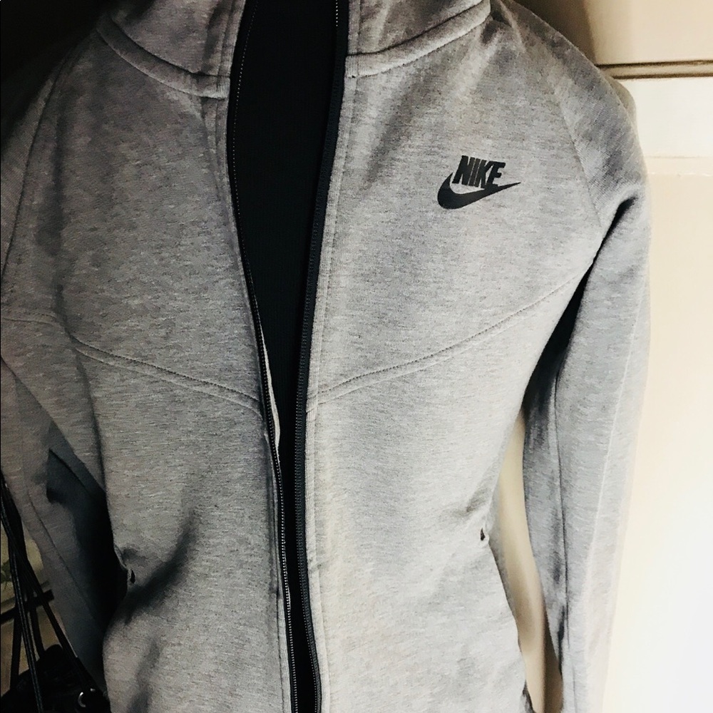Nike tech fleece