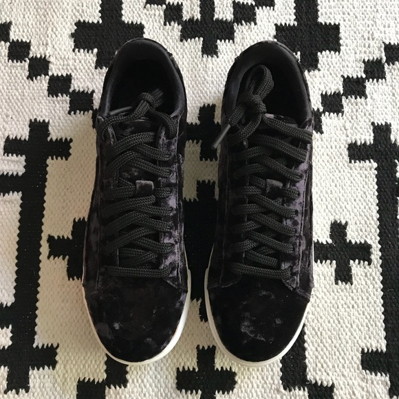 Nike Black Velvet Lo Blazer LX Sneakers - Picture 3 of 8