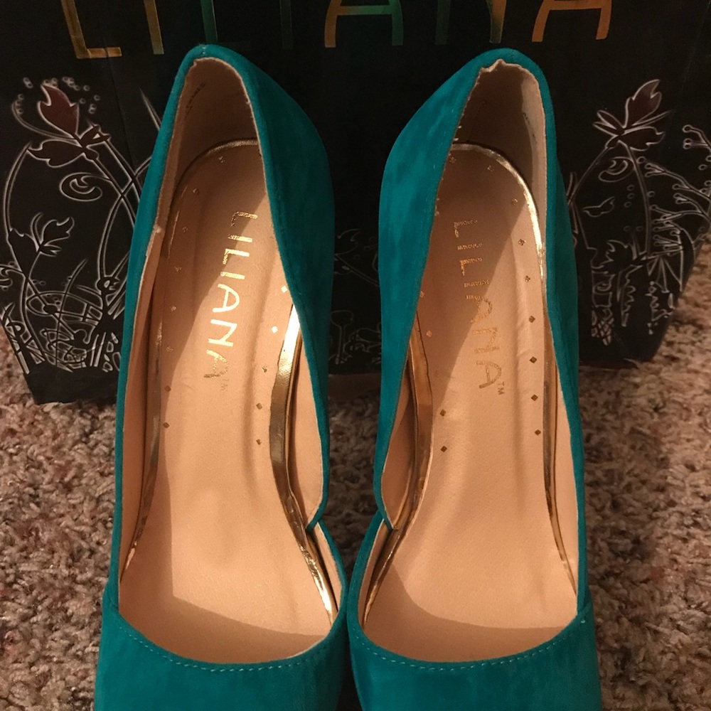 High heels - Picture 3 of 3