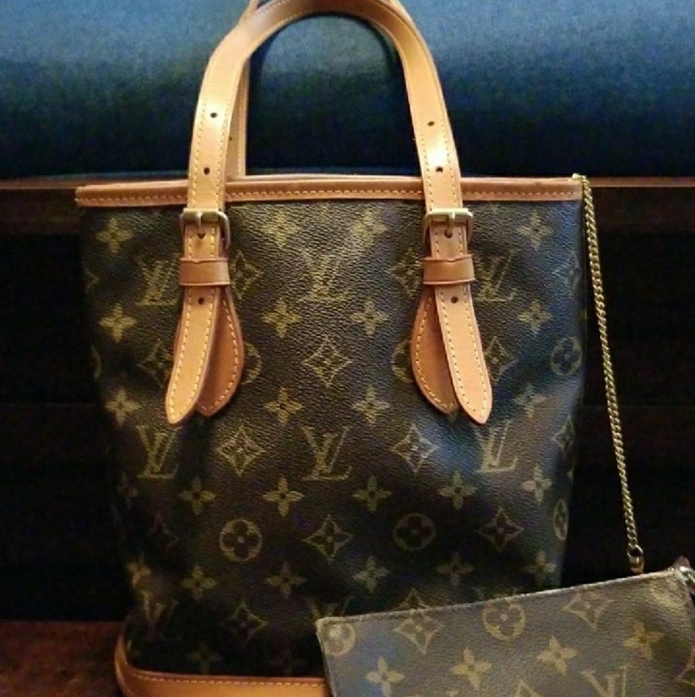 Louis Vittion Purse