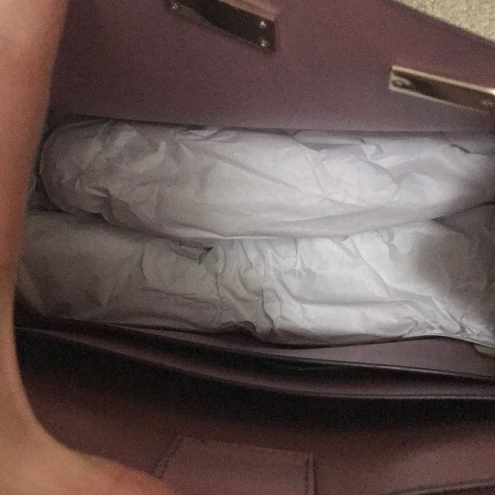 Amazing plum color bag and wallet - Picture 6 of 8