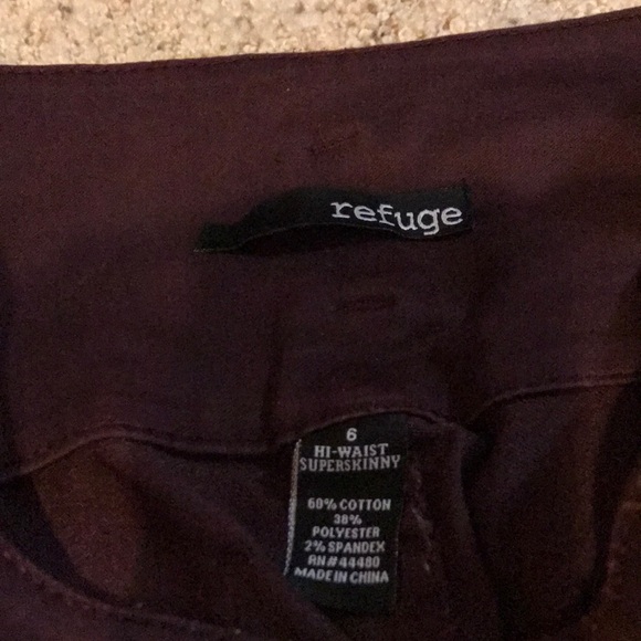 Maroon pants - Picture 2 of 3