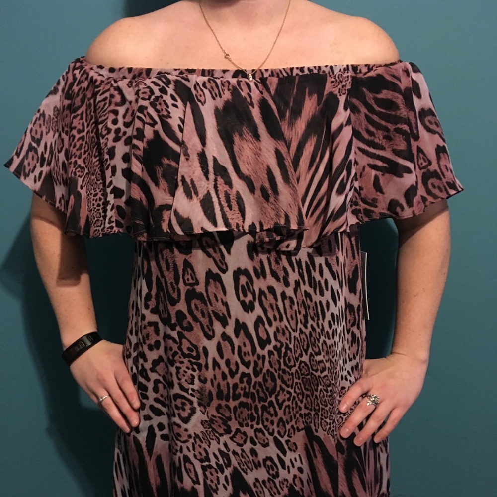 Jennifer Lopez Cheetah strapless dress
