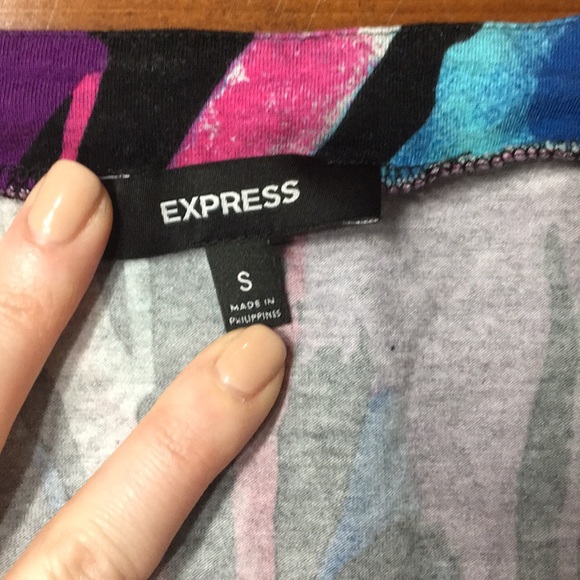 Express Top ❤️💙💜 - Picture 2 of 3