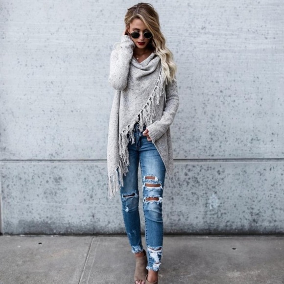 Grey Fringe Sweater - Picture 4 of 8