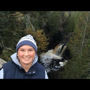 Meet your Posher, Lilly