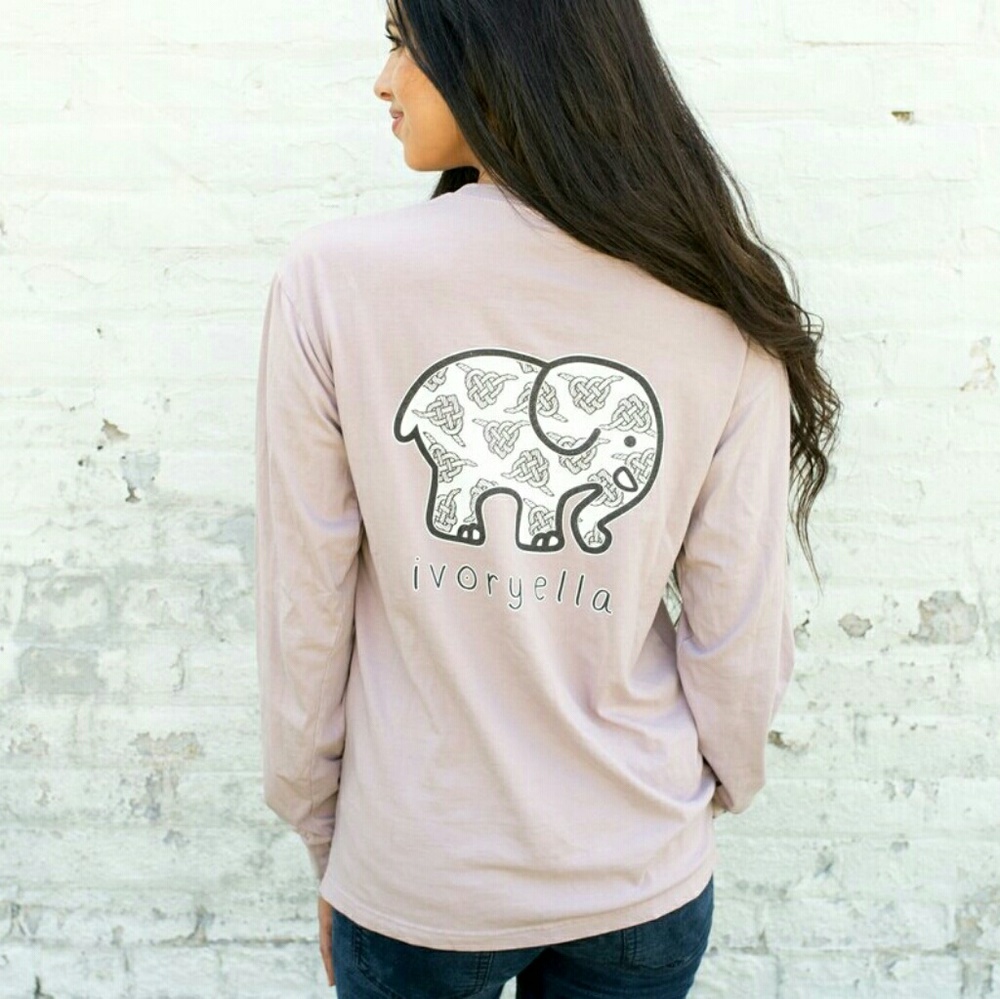 AUTHENTIC IVORY ELLA HEART KNOT LONG SLEEVE TEE 🐘