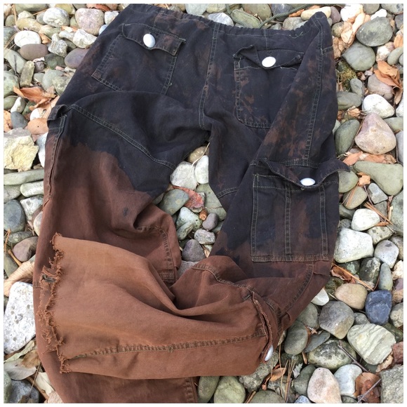 Altered Skull Cargo Pants - Picture 6 of 6