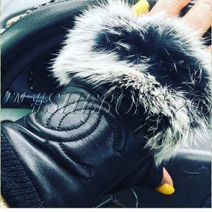 Black Fur CHANEL Driving Gloves