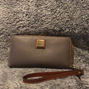Dooney & Bourke Pebble Grain Wristlet