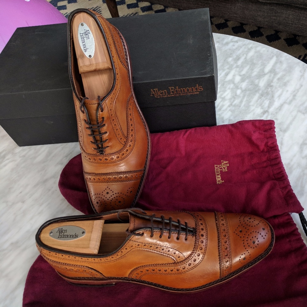 Allen Edmonds Strand in US 7.5D