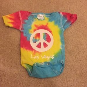 Short sleeve bodysuit