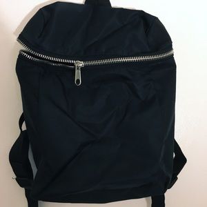 Active Mesh-Panel Backpack