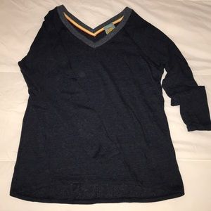 C&C California v neck sweatshirt XS