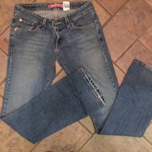 Women's Levi's 524 size 7 long.