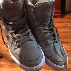 Men’s Levi’s sneaker