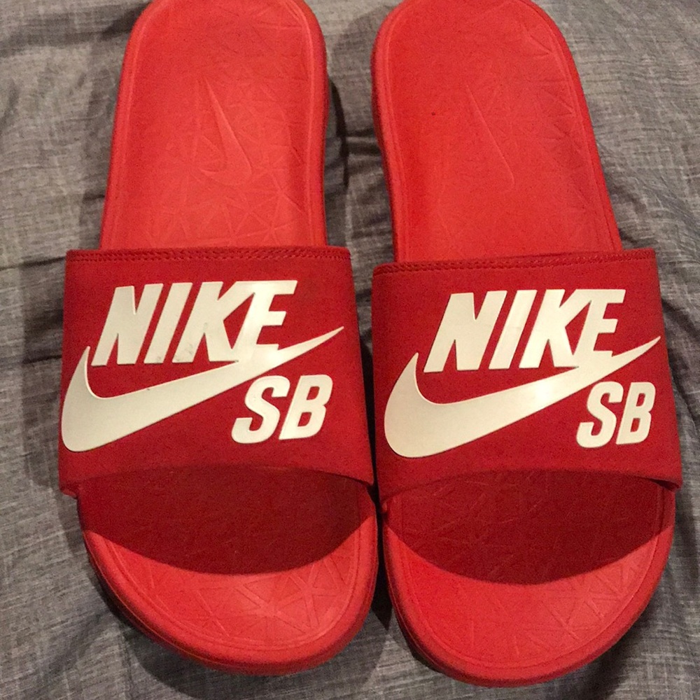 Nike SB Benassi solarsoft slide
