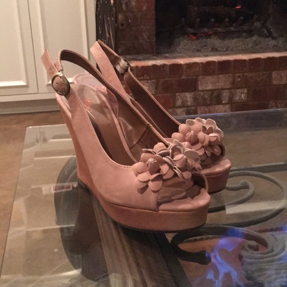 Very Volatile Pink Wedges Floral