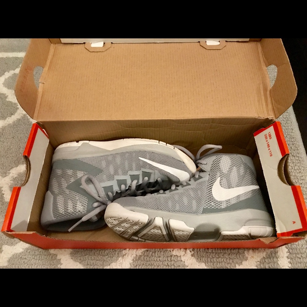 2 Pair NIKE Boys Sneakers (Like New) Size 13