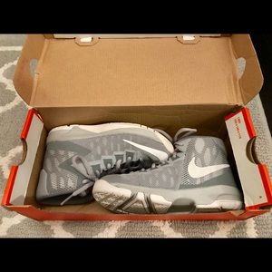 2 Pair NIKE Boys Sneakers (Like New) Size 13