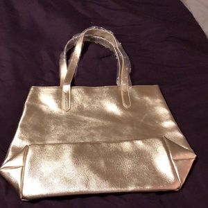 NWT Bloomingdale’s gold tote bag 💼
